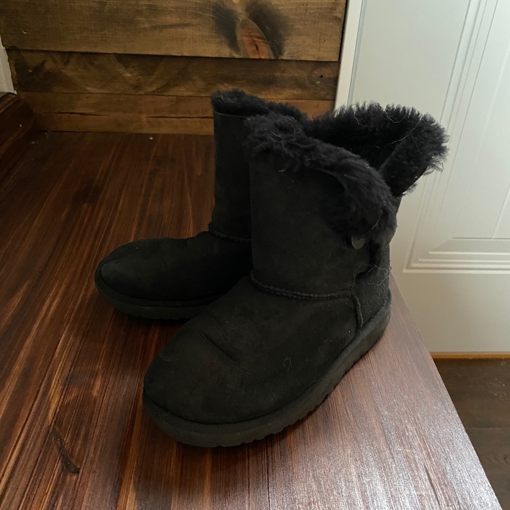 Black Ugg Boots